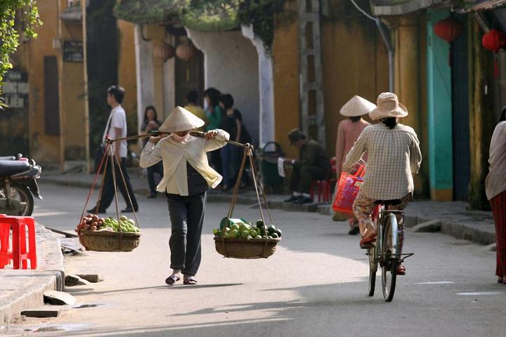 Nội dung: Trong mùa hè nóng bỏng, xu hướng
